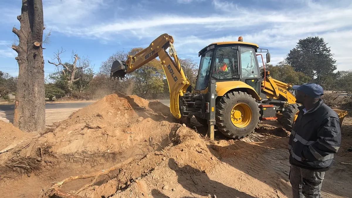 SDLG Backhoe loader (TLB), photo 4